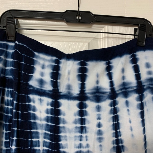 Athleta Maxi Skirt Size Large (L) Navy & White Tie Dye/Shibori Print - Picture 3 of 11